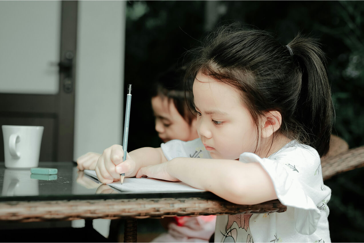 How Kids Master English Vocabulary Without Realizing It